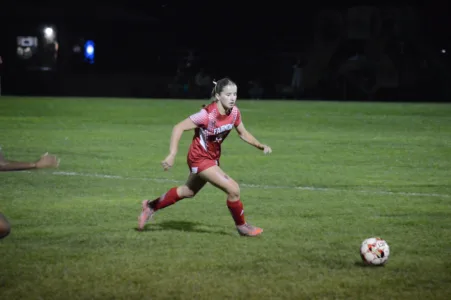 Kawecki's late score pushes Fairmont past New Ulm
